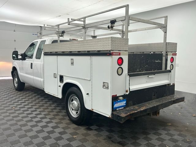 Used 2012 Oxford White Ford XL image 9