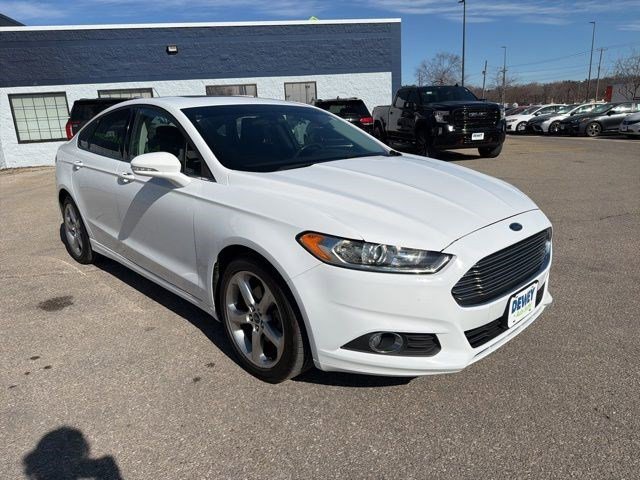 Used 2014 Oxford White Ford SE image 7