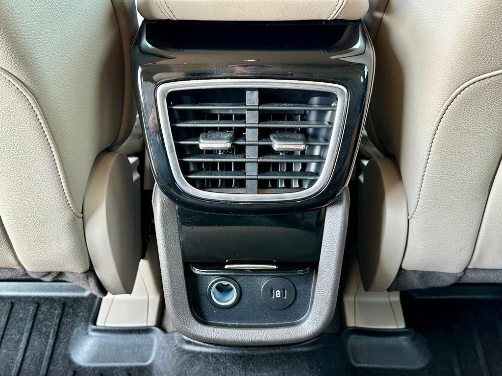 Used 2023 Gray Lincoln Standard image 19