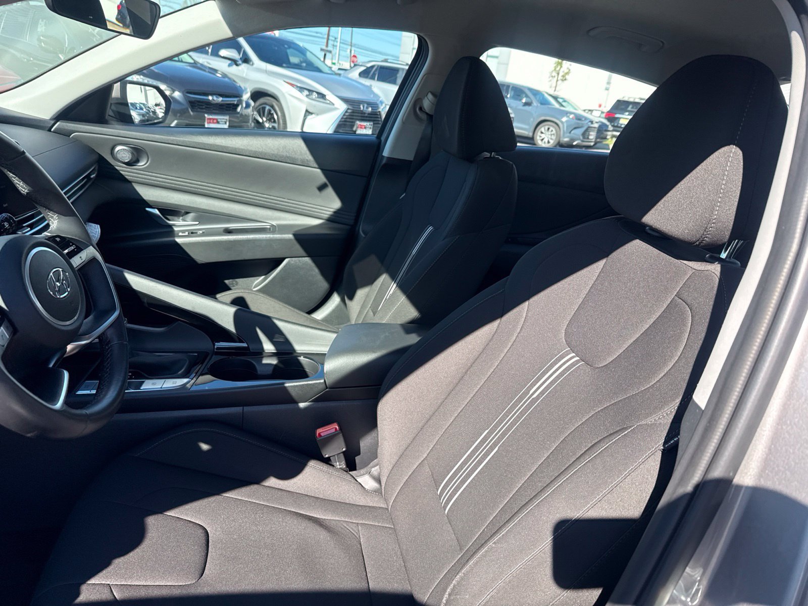 Used 2023 Silver Hyundai SEL image 10