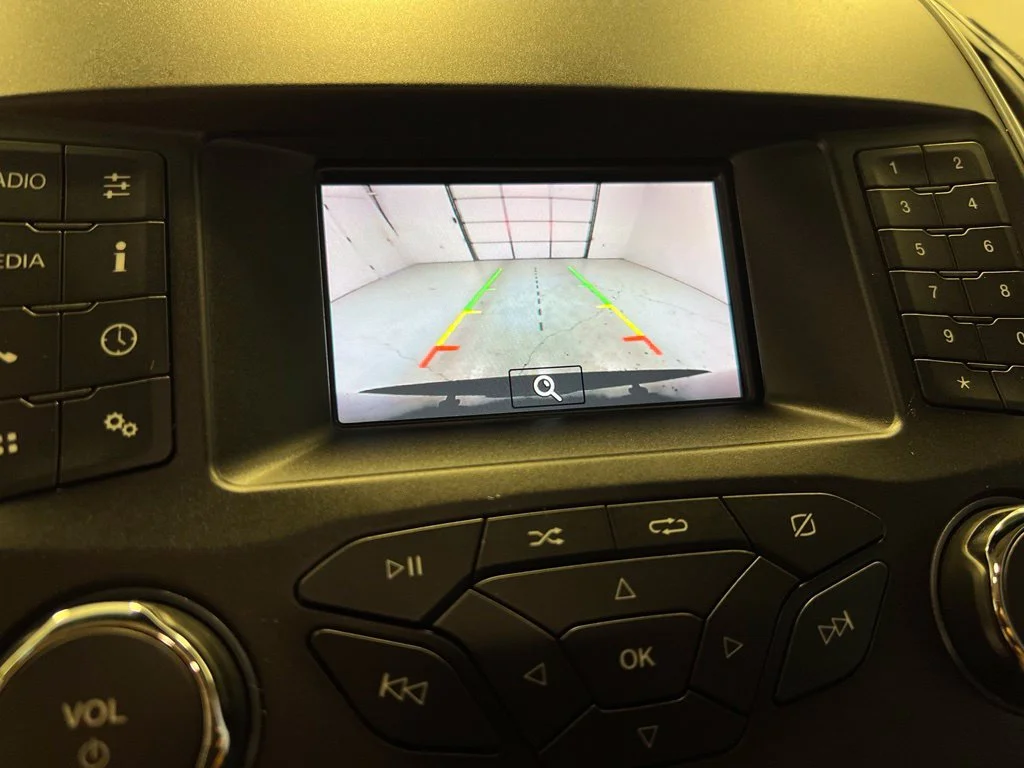 Used 2019 Black Ford SE image 25