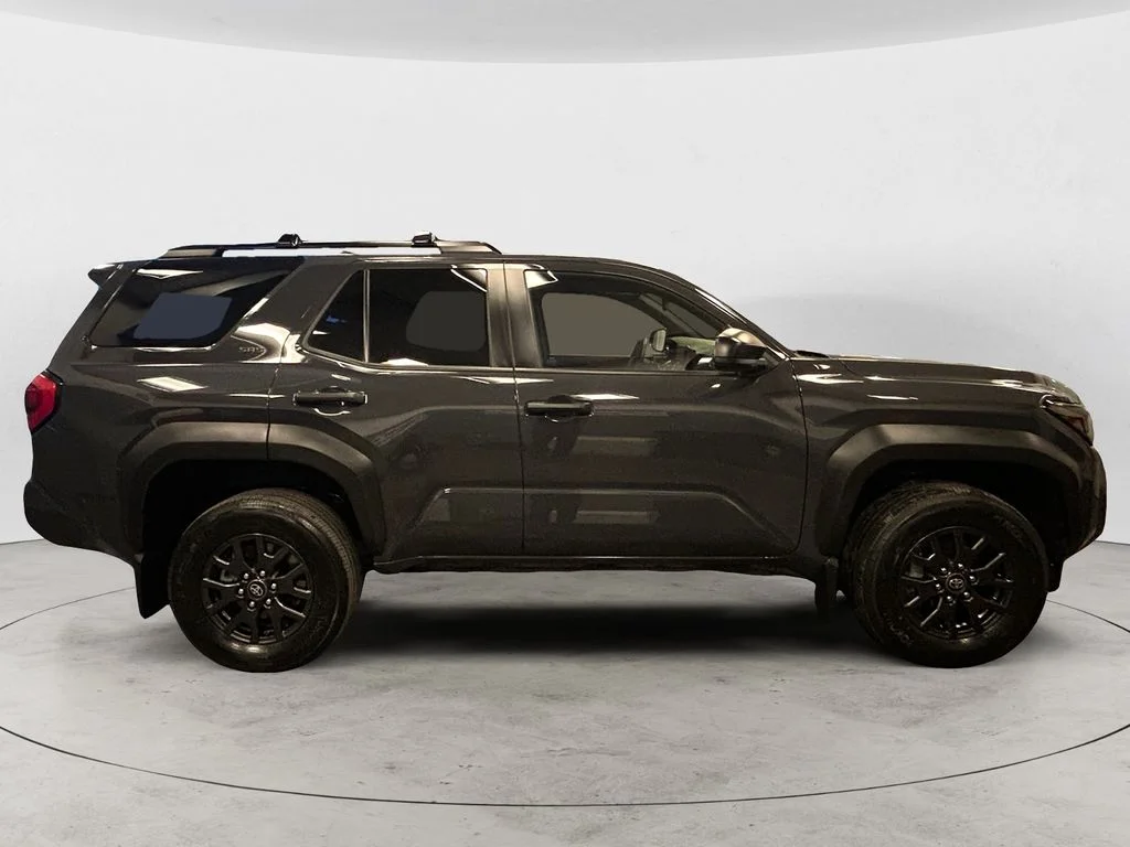 Used 2025 Underground Toyota SR5 image 6