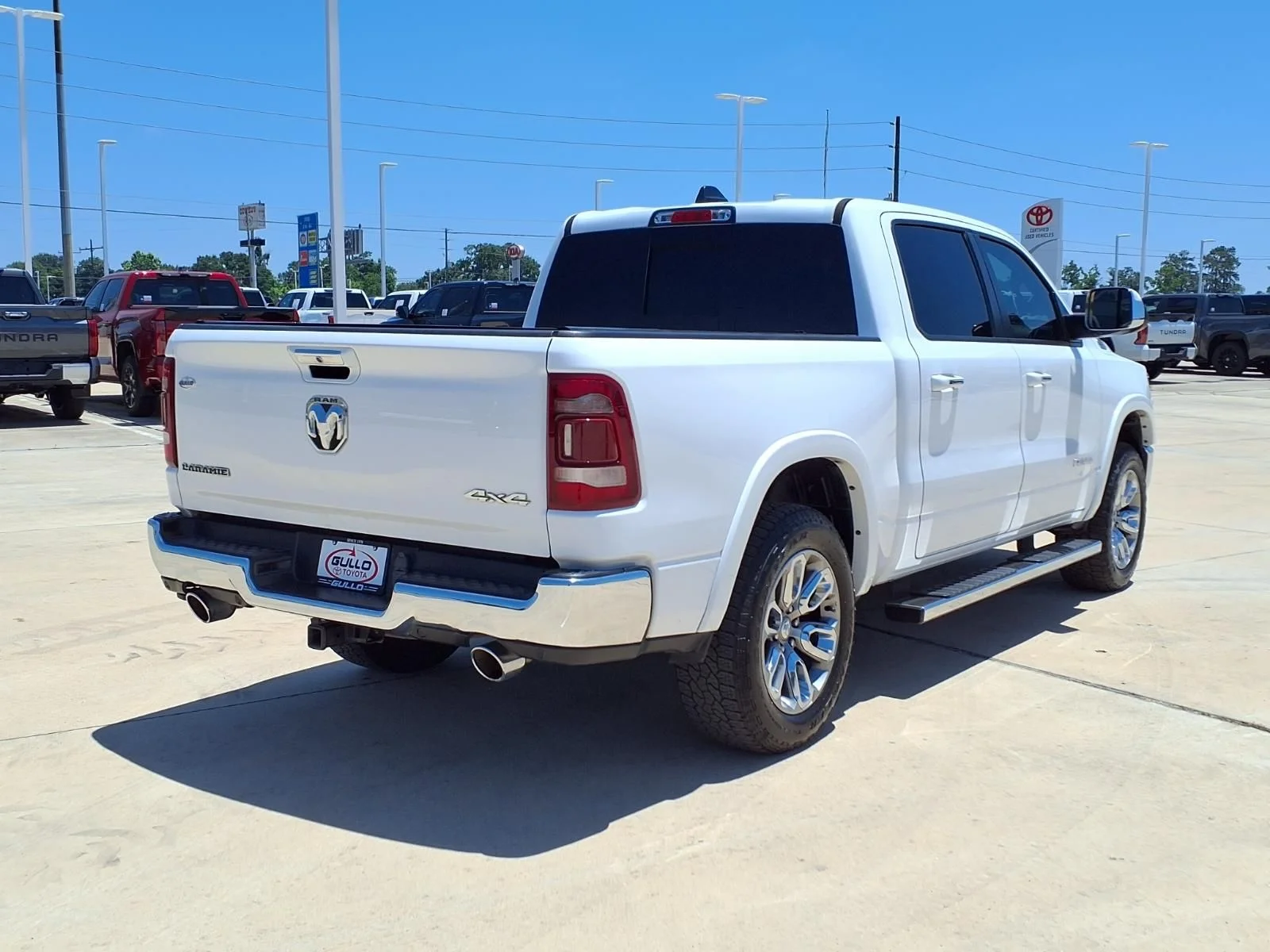 Used 2022 White Ram Laramie image 6