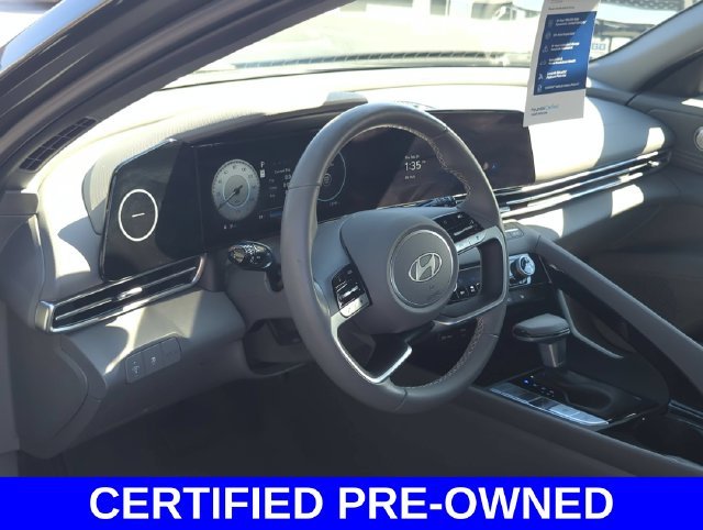 2025 Hyundai Elantra SEL - Photo 11