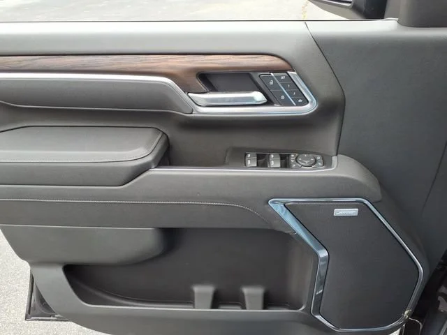 2025 GMC Sierra 2500HD SLT - Photo 16