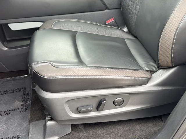 Used 2024 Gray Nissan SL image 18