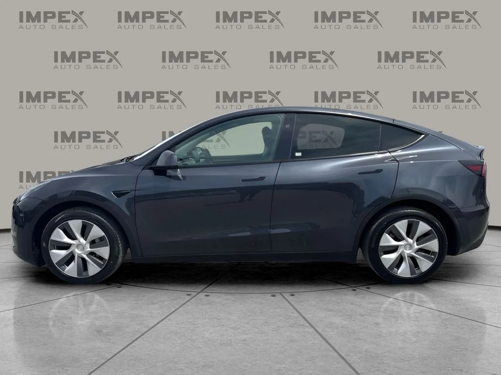 Used 2024 Black Tesla Long Range image 2
