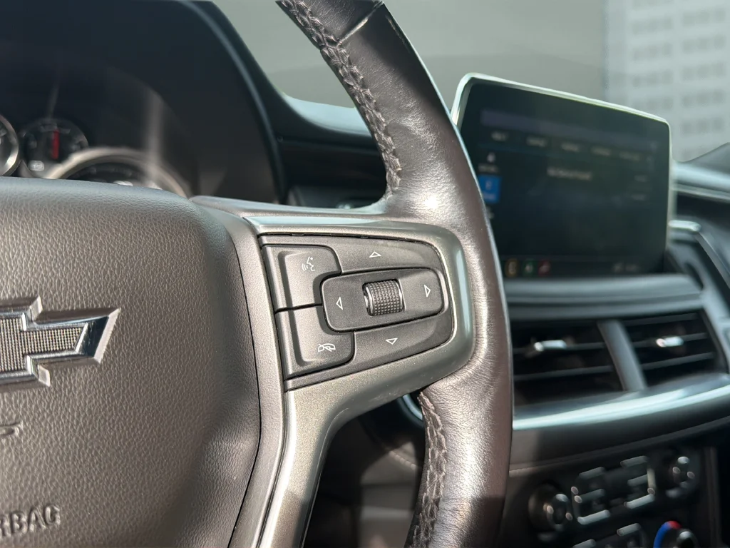 Used 2021 Black Chevrolet Z71 image 25