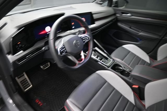 Used 2023 Gray Volkswagen Autobahn image 18