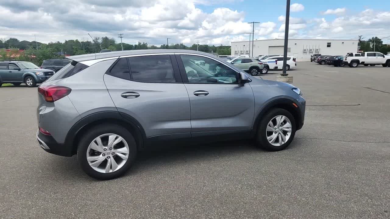 Used 2025 Moonstone Gray Metallic Buick Preferred image 9