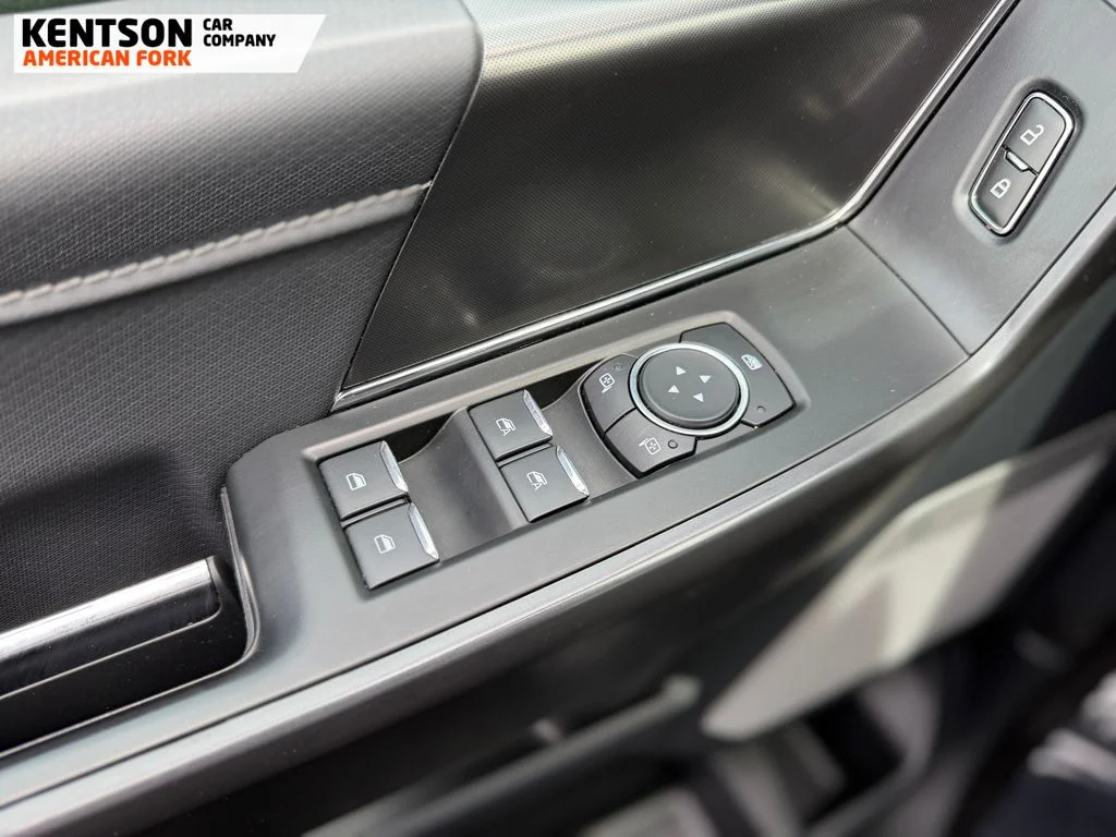 Used 2024 Silver Ford XLT image 18