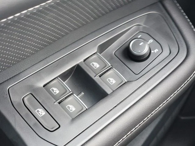 2026 Volkswagen Atlas Cross Sport SE w/Tech - Photo 30