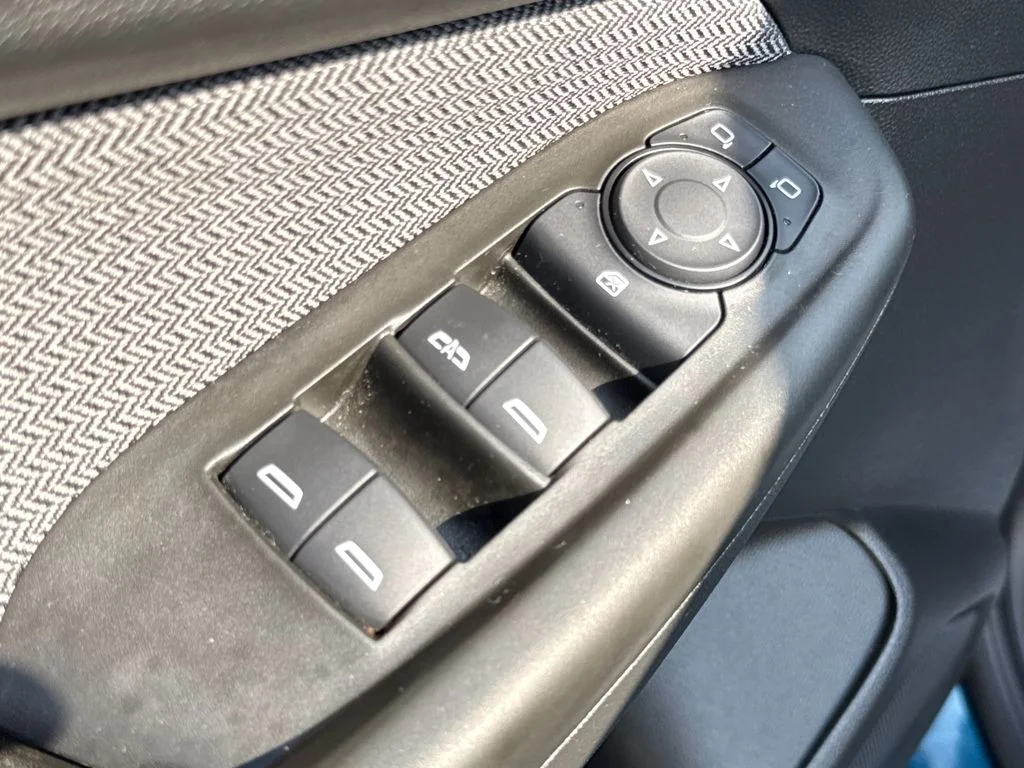 Used 2021 Blue Chevrolet LS image 12