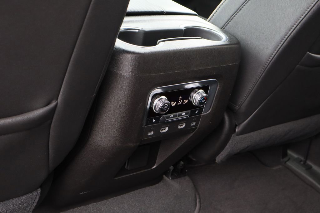 Used 2021 SATIN STEEL METALLIC GMC SLT image 26