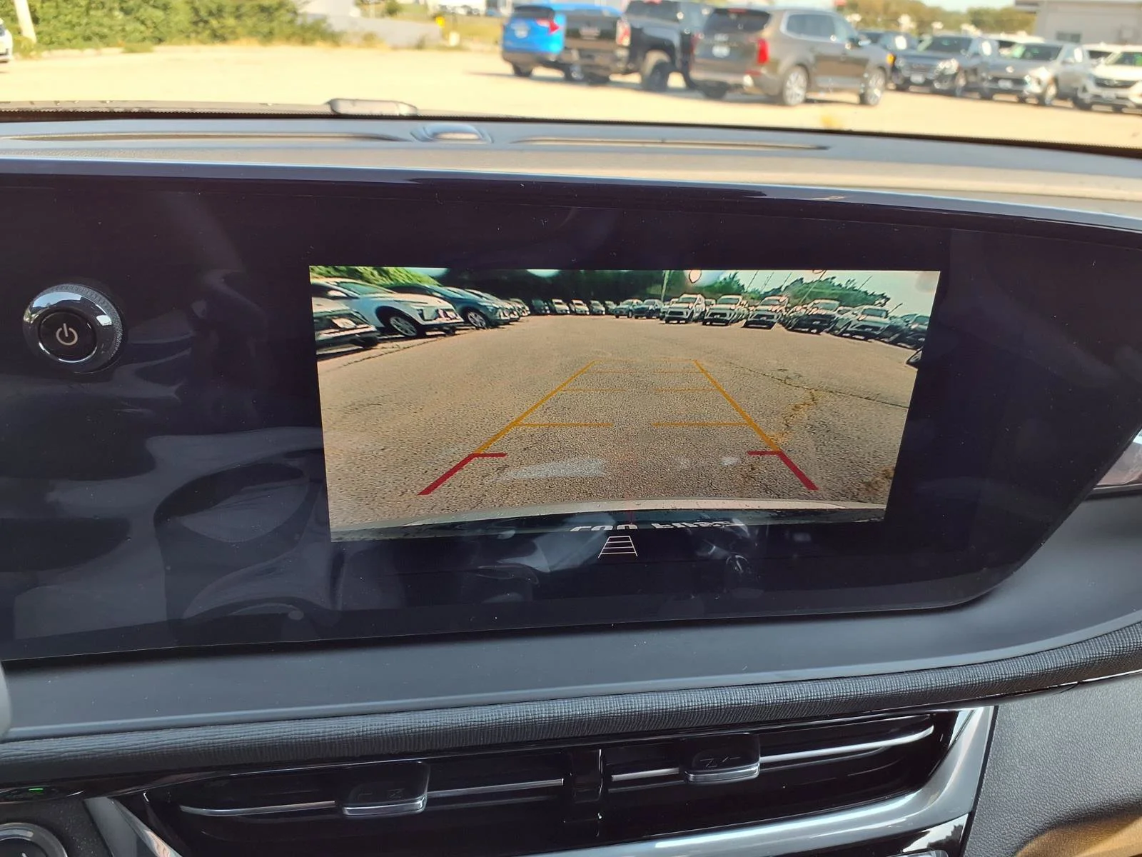 2026 Buick Envista Sport Touring - Photo 4