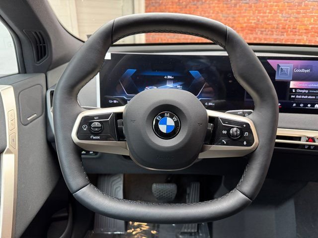 2026 BMW iX 60 - Photo 14