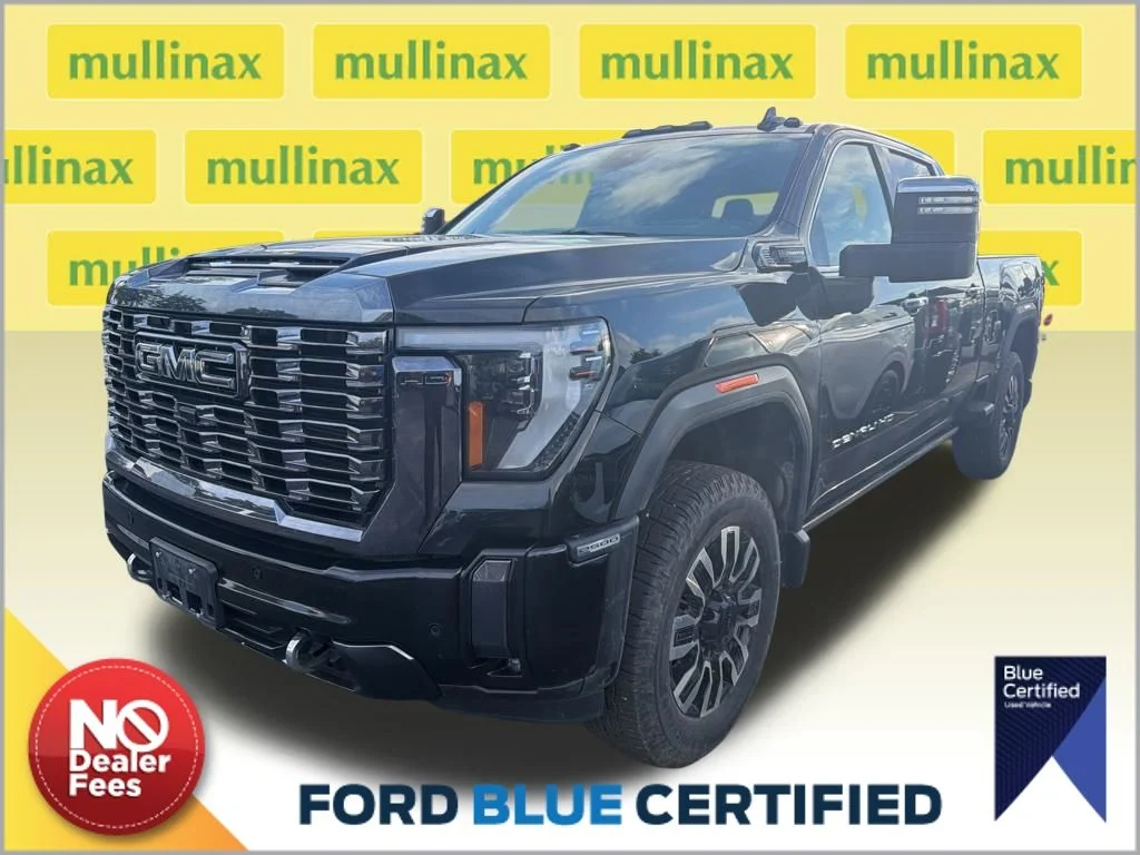 2024 GMC Sierra Denali Ultimate 4WD Crew Cab Long Box's photo