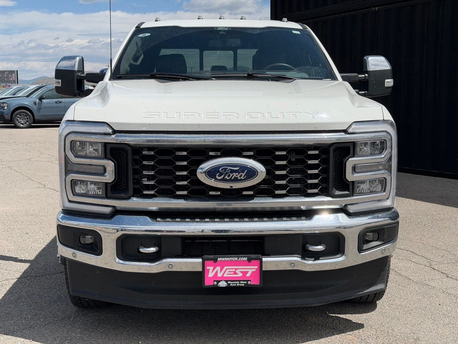 View vehicle photo 2