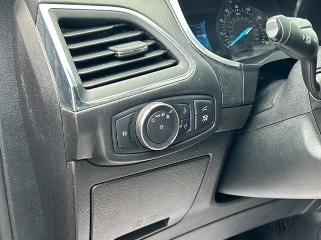 Used 2020  Ford Titanium image 36