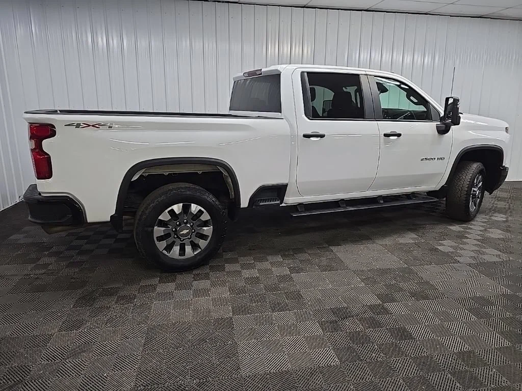 Used 2024 Summit White Chevrolet Custom image 3