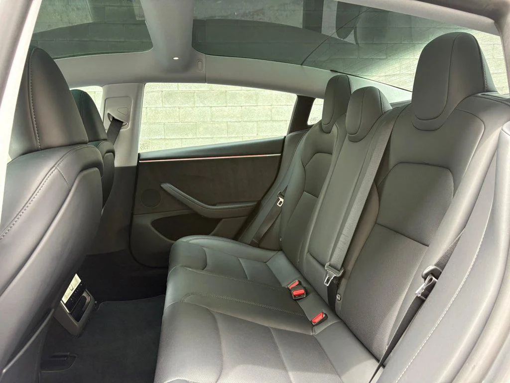 Used 2025 Quicksilver Tesla Long Range All-Wheel Drive image 19