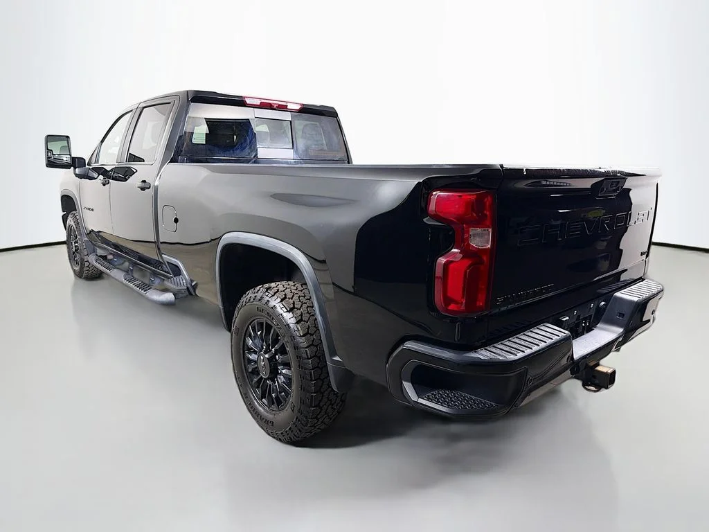 Used 2022 Black Chevrolet LTZ image 8