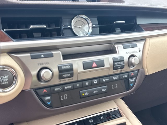 Used 2018 Beige Lexus 350 image 19