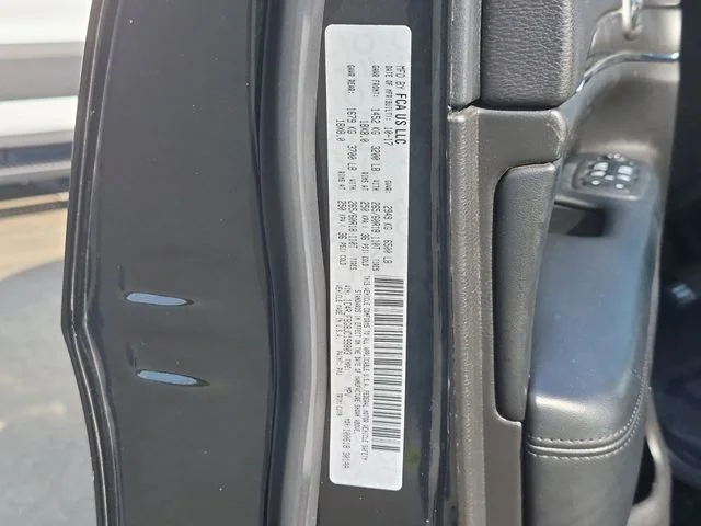Used 2018 Black Jeep Limited image 38