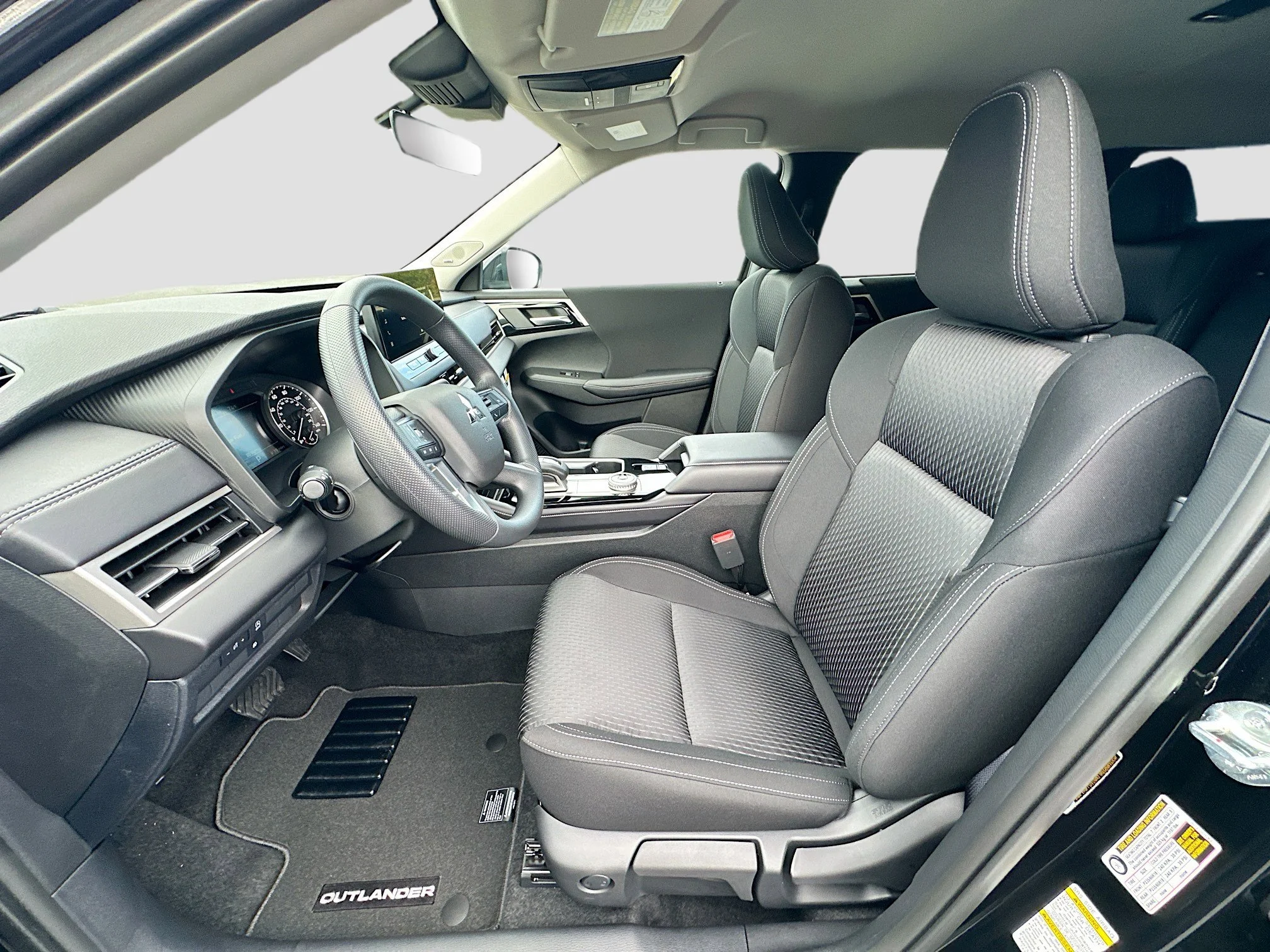 2026 Mitsubishi Outlander ES - Photo 15