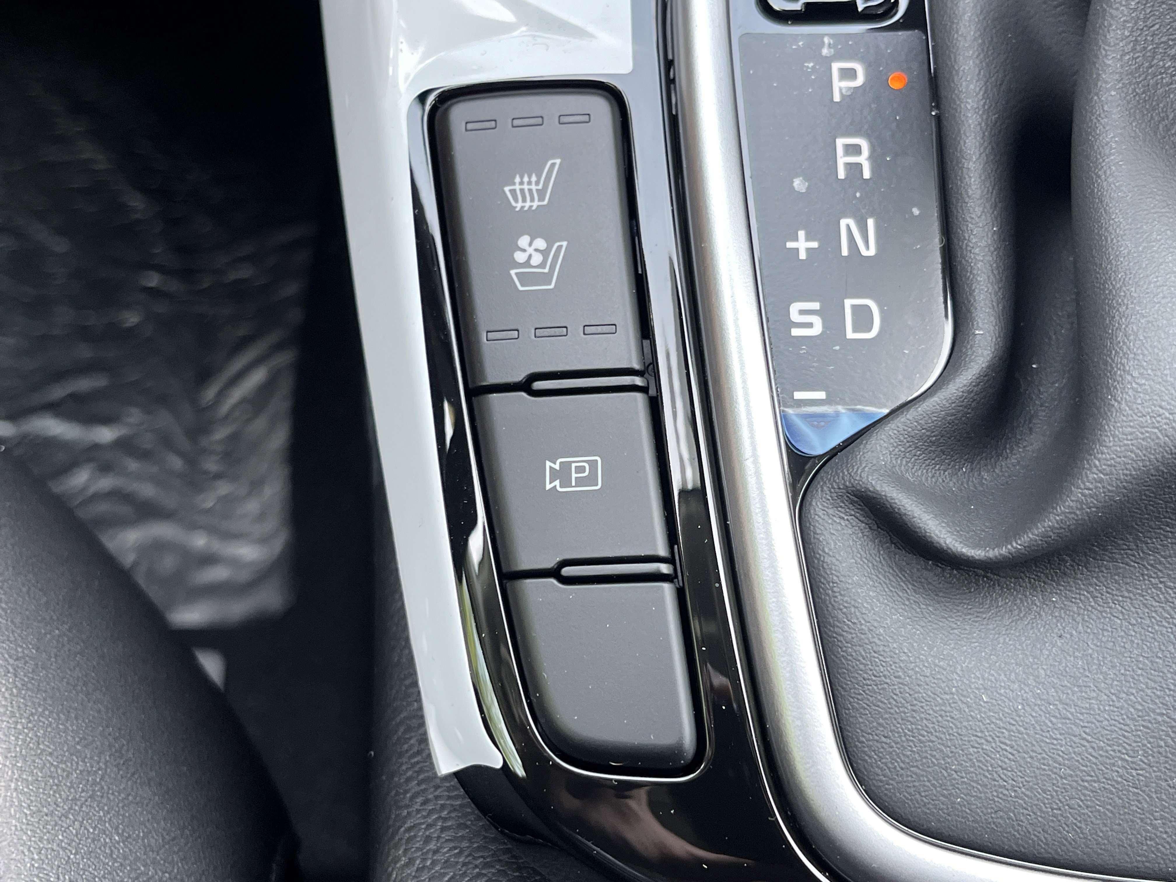 New 2026 Fusion Black Kia SX image 9