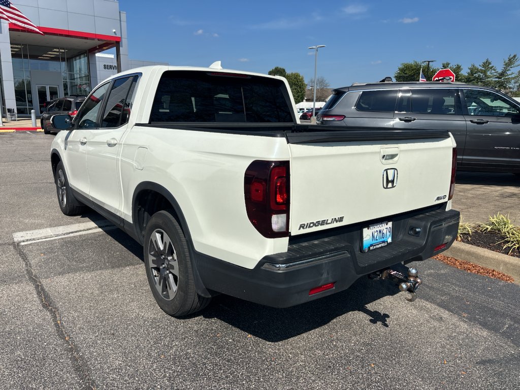 Used 2019 White Diamond Pearl Honda RTL image 4