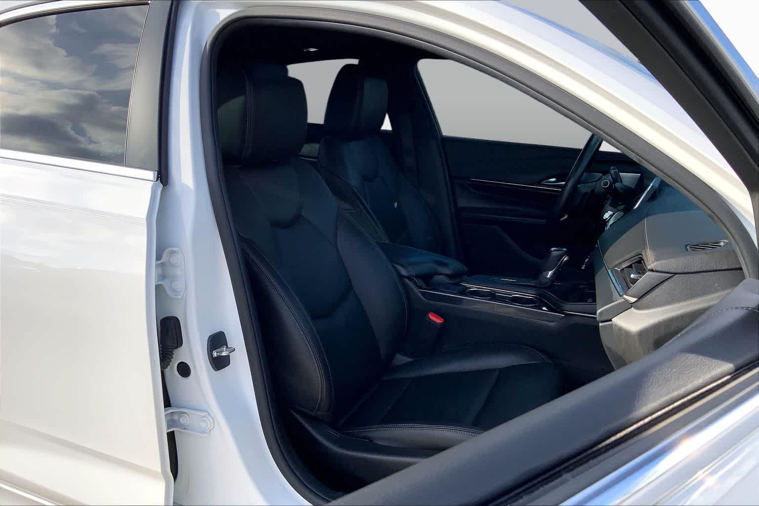 2023 Cadillac CT4 Luxury - Photo 9