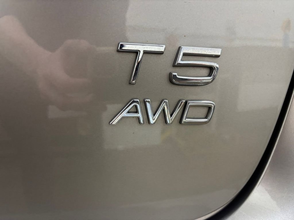 Used 2015 Seashell Metallic Volvo T5 Premier image 30