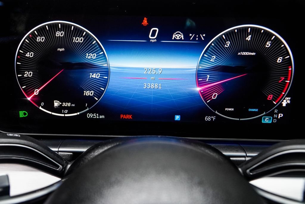 Used 2025 Black Mercedes-Benz GLE 350 image 32