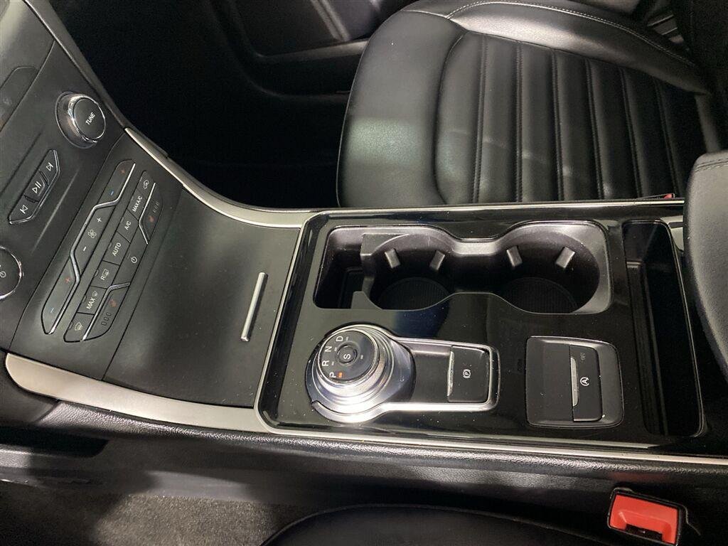 Used 2019 Magnetic Ford SEL image 25