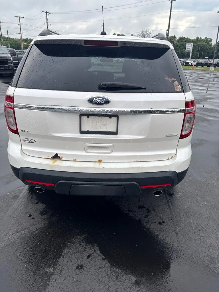 Used 2013 White Platinum Tri-Coat Metallic Ford XLT image 5