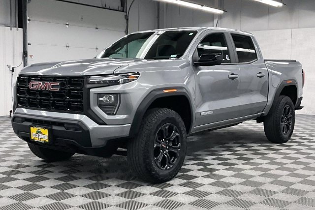 Used 2025 Sterling Metallic GMC Elevation image 12