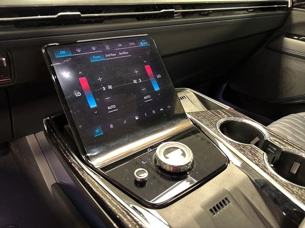 2025 Cadillac Escalade IQ Luxury 1 - Photo 39