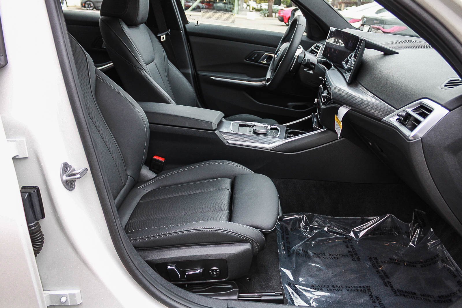 Used 2026 Alpine White BMW 330i image 13