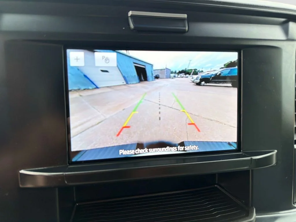 Used 2025 White Ford XL image 25