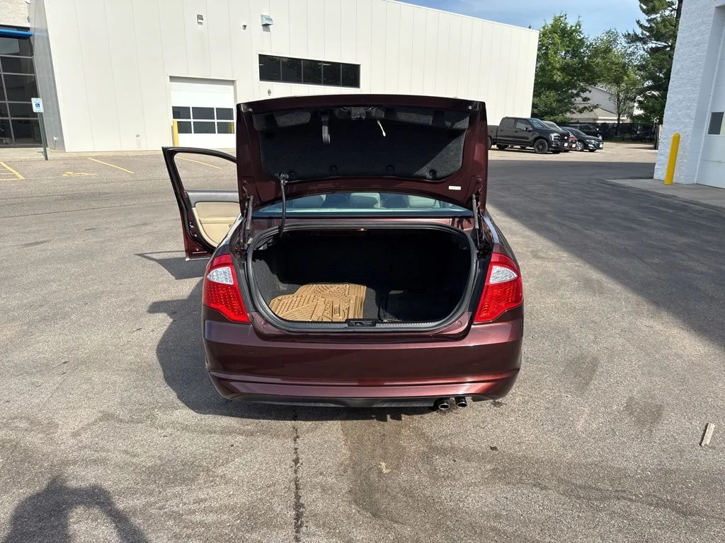Used 2012 Cinnamon Ford SE image 36