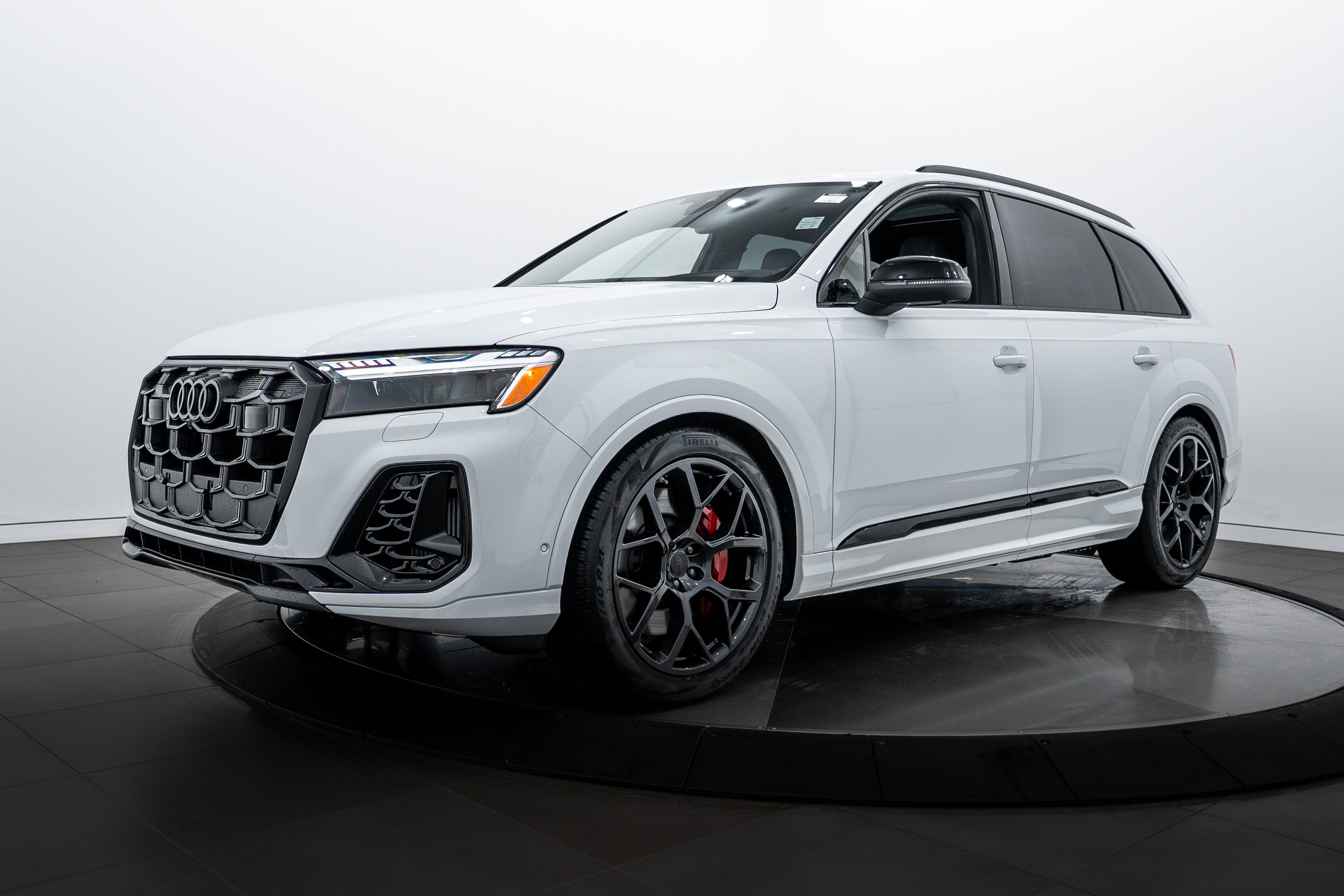 2026 Audi SQ7 Prestige - Photo 6