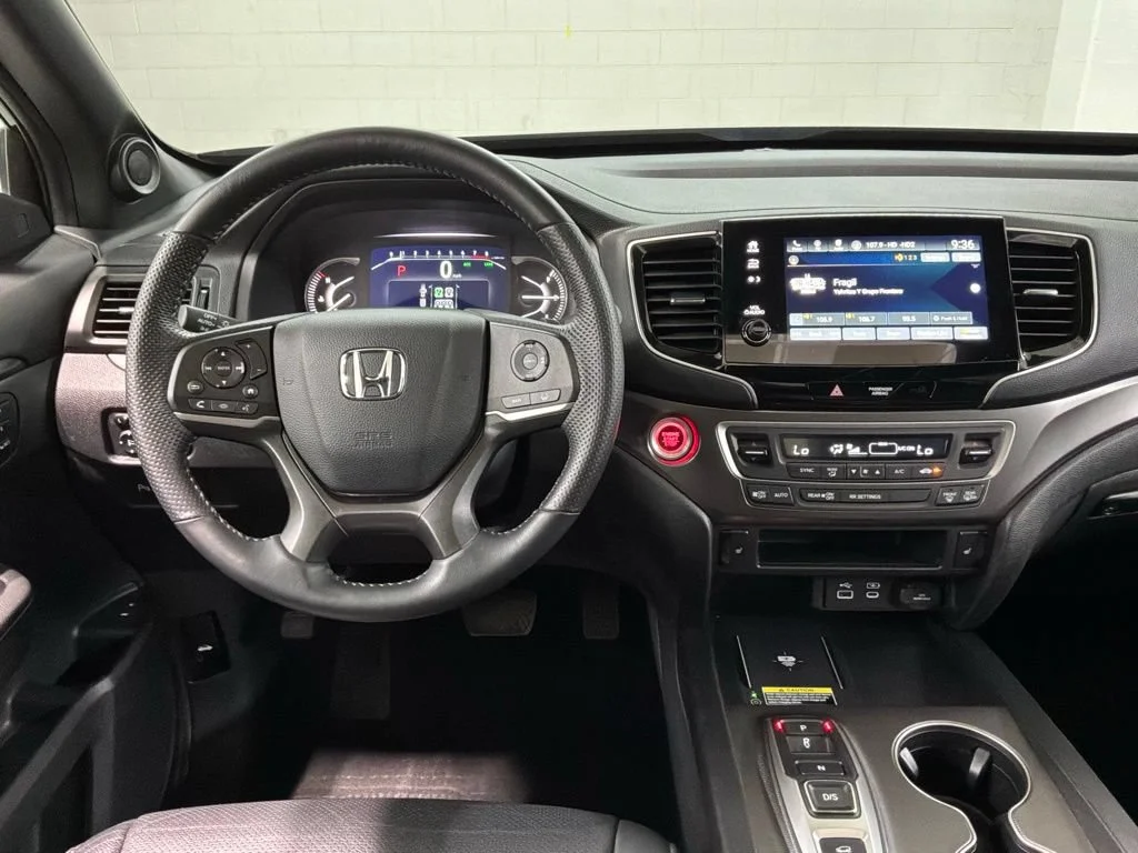 Certified Used 2025 Crystal Black Pearl Honda AWD EX-L image 46