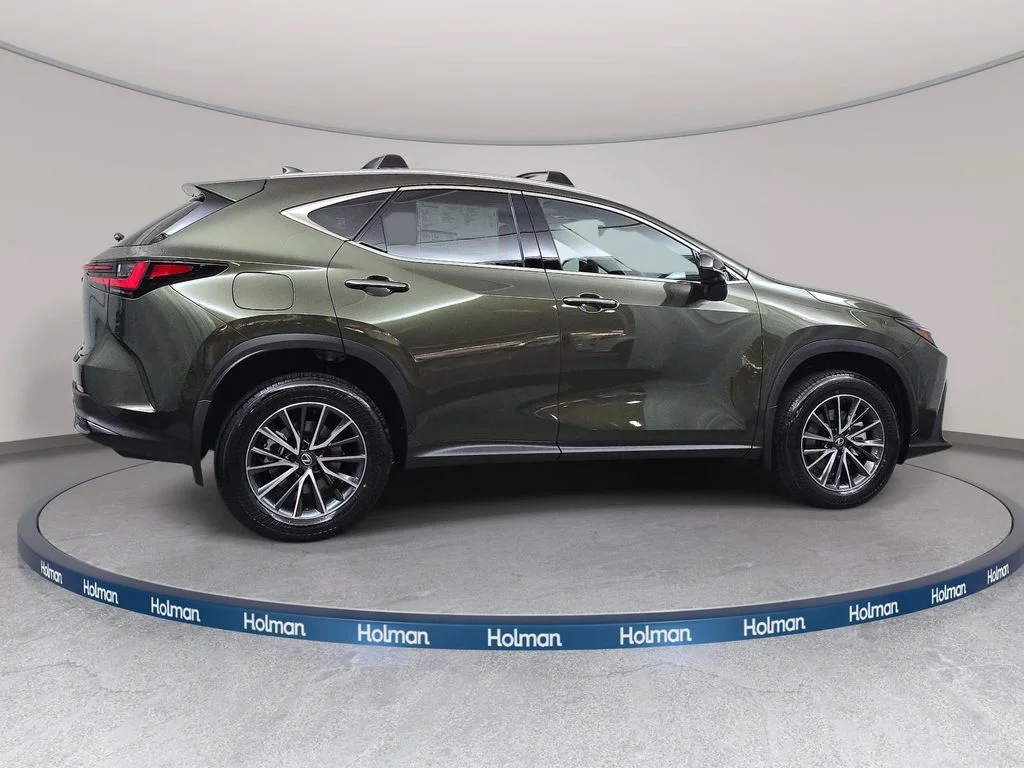New 2026 Nori Green Pearl Lexus PREMIUM PLUS AWD image 4