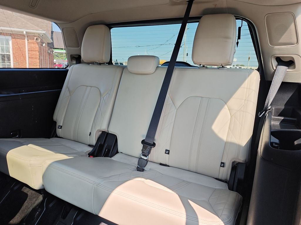 Used 2019 White Ford Platinum image 25
