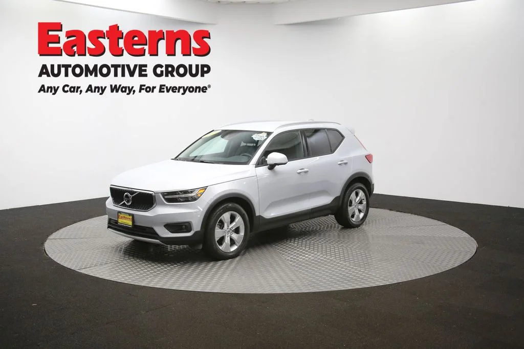 Used 2021 Silver Volvo Momentum image 55