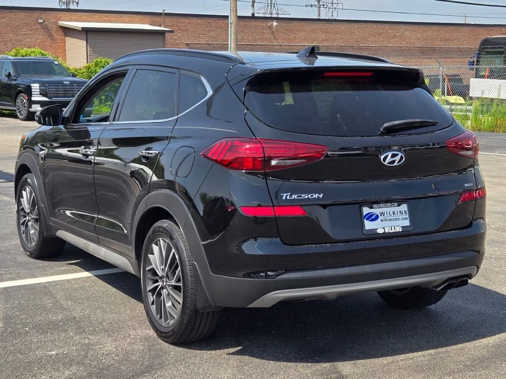 Used 2021 Black Hyundai Ultimate image 15