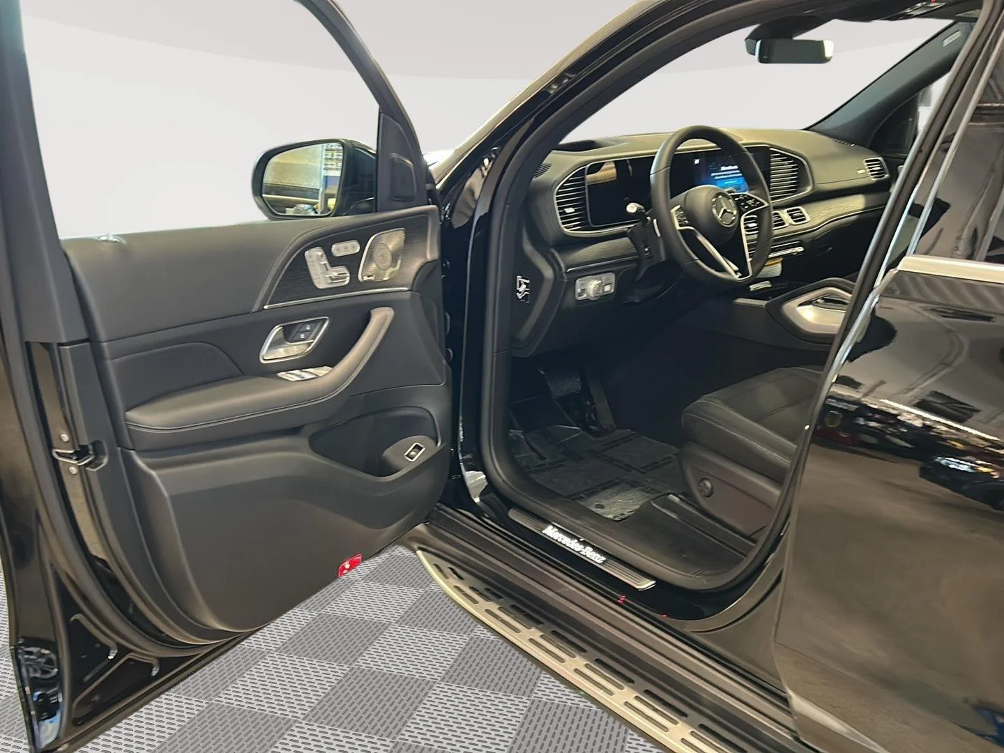 New 2026 BLACK Mercedes-Benz GLE 450 image 11