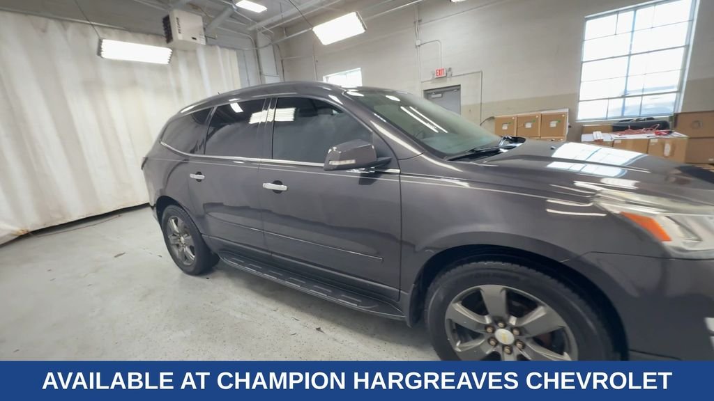 Used 2017 Chevrolet Traverse 2LT with VIN 1GNKVHKD5HJ276390 for sale in Lansing, MI