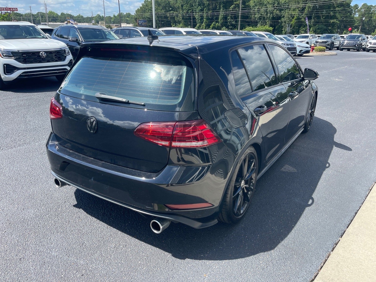 Used 2021 Deep Black Pearl Volkswagen S image 15